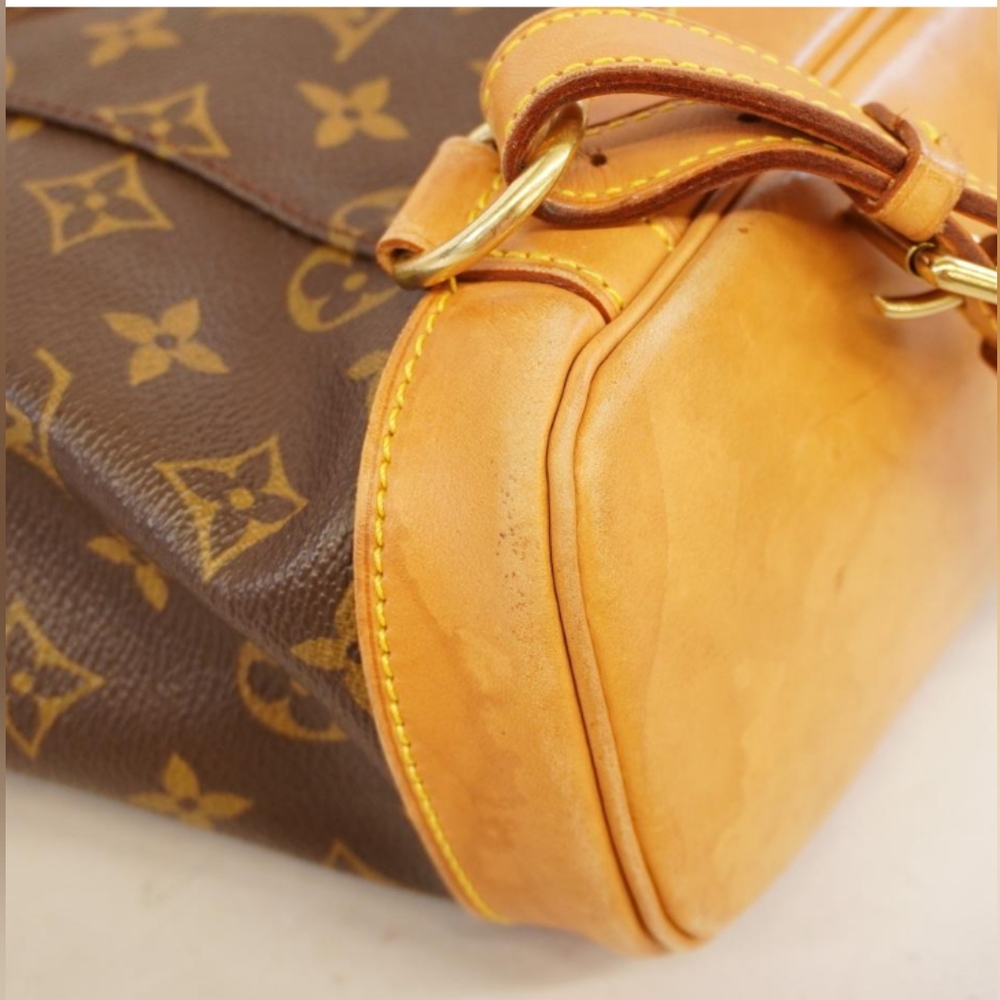 Auth. Louis Vuitton Montsouris MM Rucksack - Picture 13 of 17
